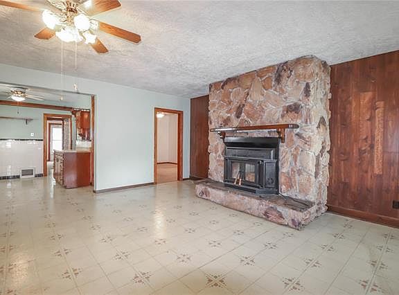 3rd image of 1235 Dammert Ave