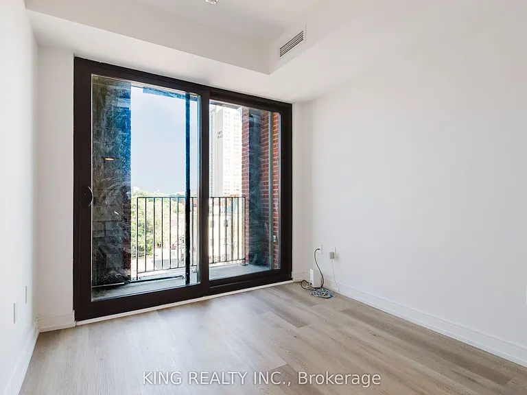 1 Jarvis St #531 — Photo 28