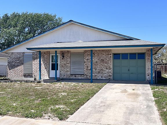 2nd image of 2833 S Sea Dr
