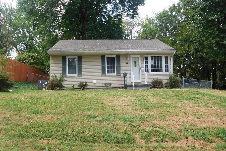 1st image of 2907 S Englewood Ave
