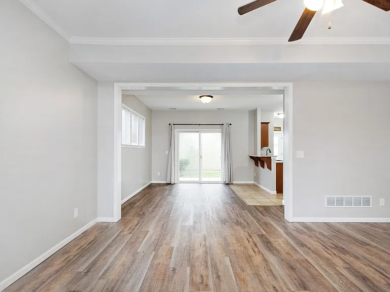 2621 Valentine Ln — Photo 5