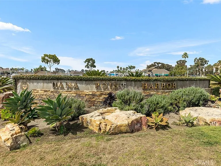 33782 Robles Dr — Photo 71