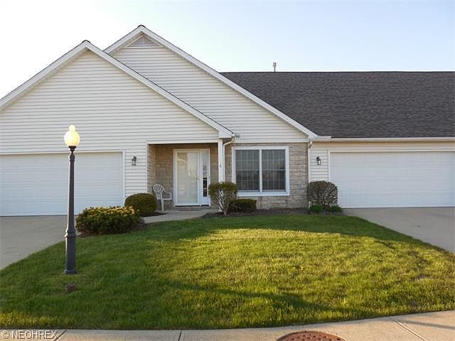 1st image of 16 Canterbury Cir
