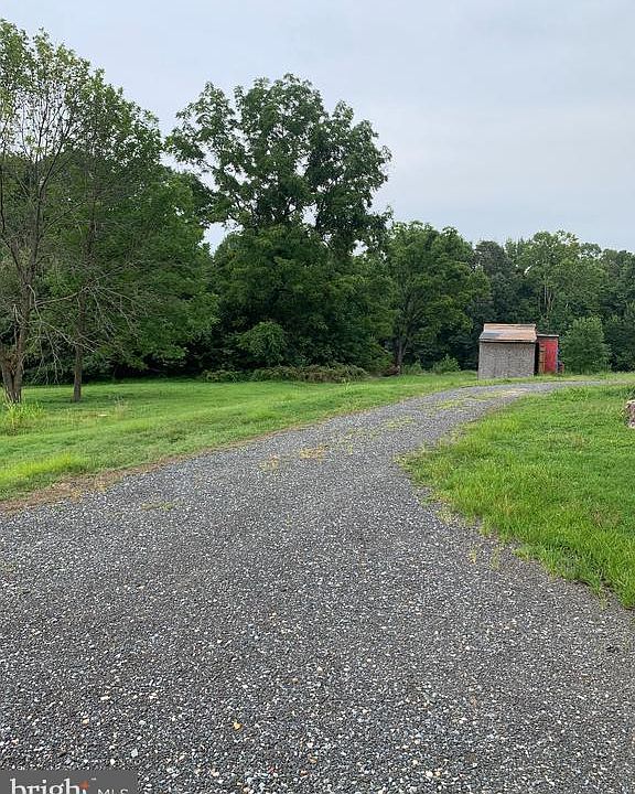 2nd image of 5597 Nutwell Sudley Rd