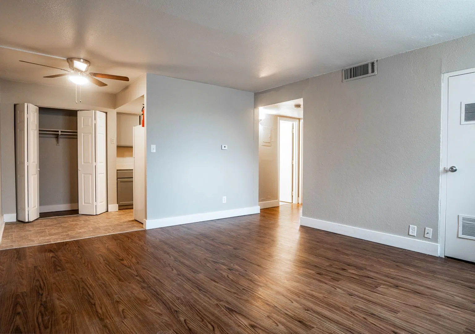 NShields632 (KC-BG) — Photo 4