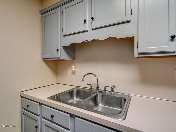 4th image of 105 W Main St #3RDFLAPT2