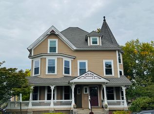 764 Chestnut St Floor 3, Manchester, NH 03104