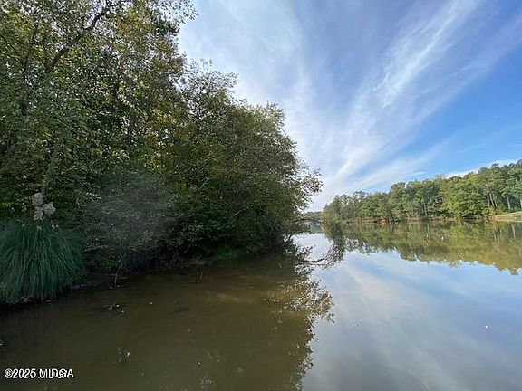 4th image of 171 Bluegill Rd