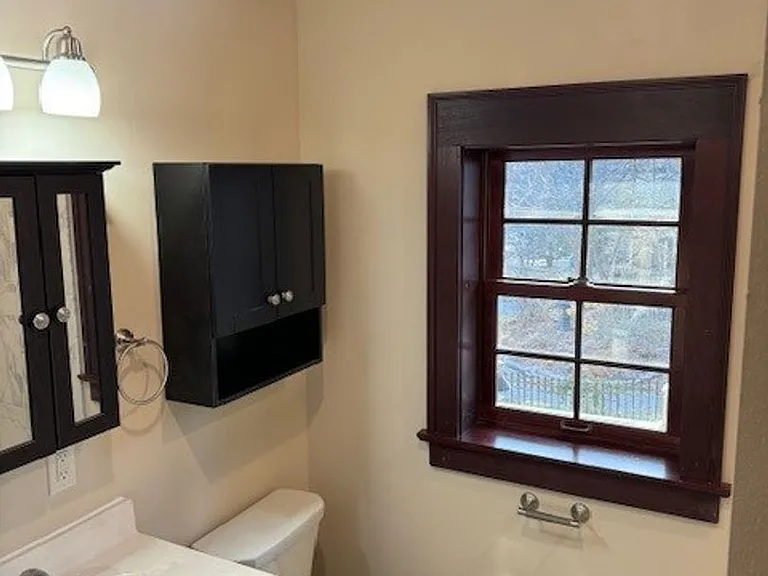 116 E Gorham St — Photo 13