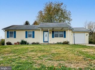 123 Overview Cir E, Red Lion, PA 17356