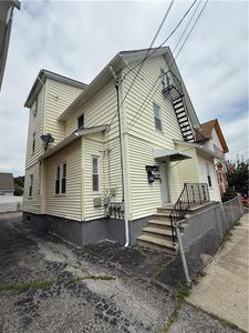 141 Pomona Ave, Providence, RI, 02908