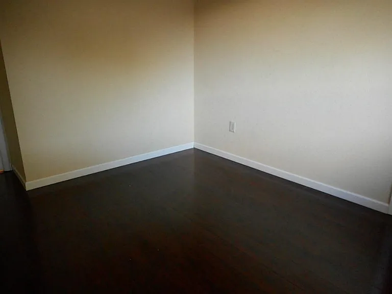 11226 Concho St — Photo 14