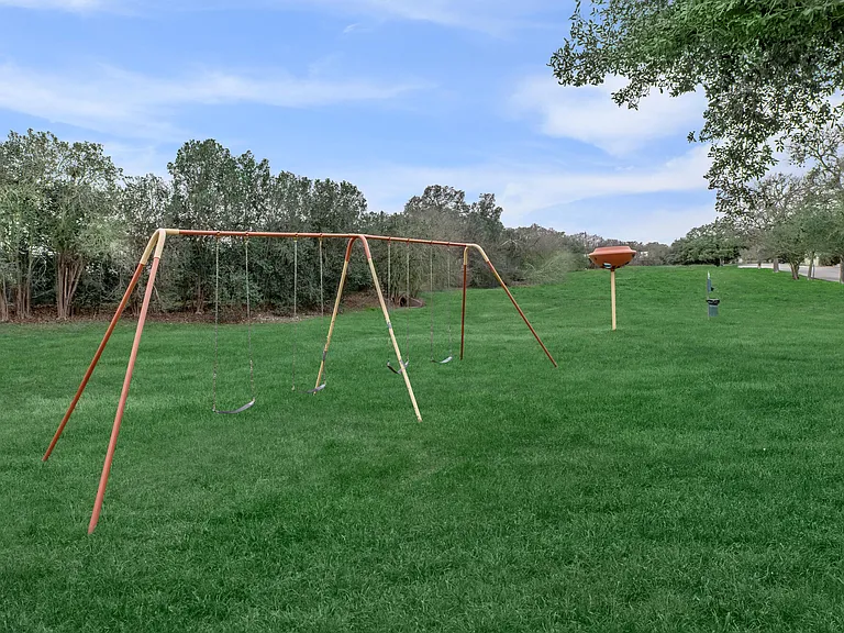 Oak Creek — Photo 22