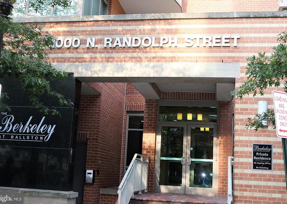 1st image of 1000 N Randolph St APT 604