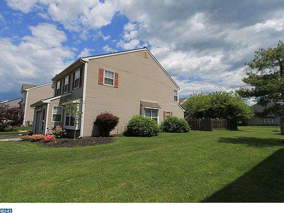 2nd image of 241 Sequoia Dr