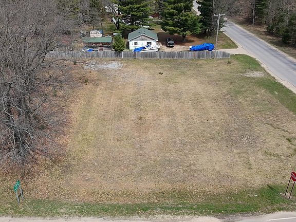 3rd image of 3976 Snyder Rd
