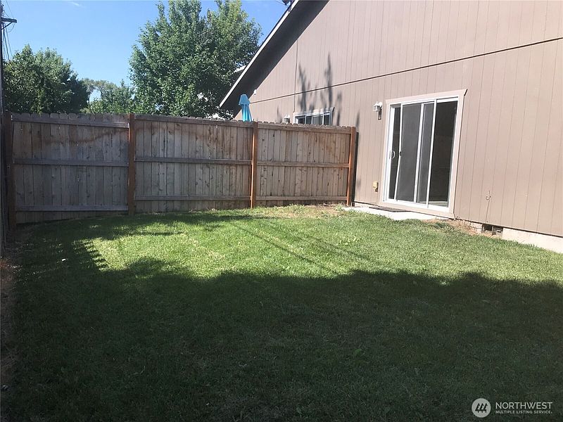 2nd image of 1729 W Bemis Street