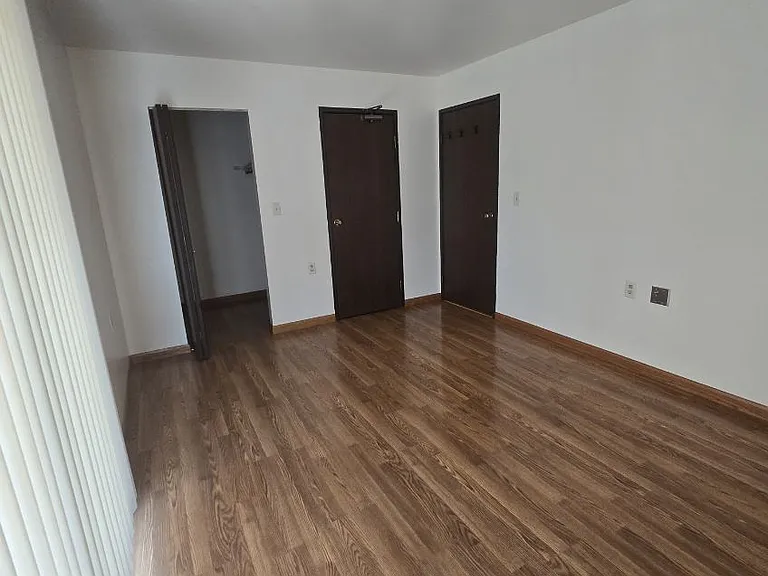 9096 N Park Plaza Ct — Photo 14
