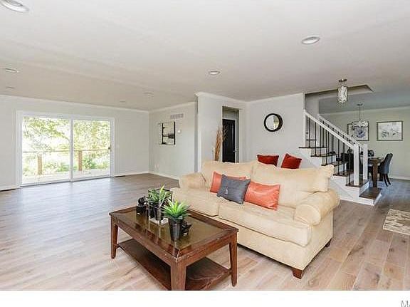 4th image of 4916 Brockwood Dr