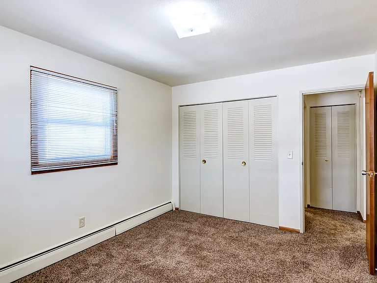 Pillsbury Apartments — Photo 15