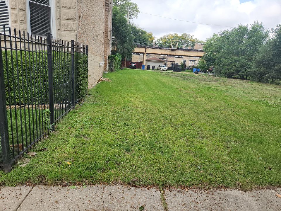 1st image of 4216 S Calumet Ave