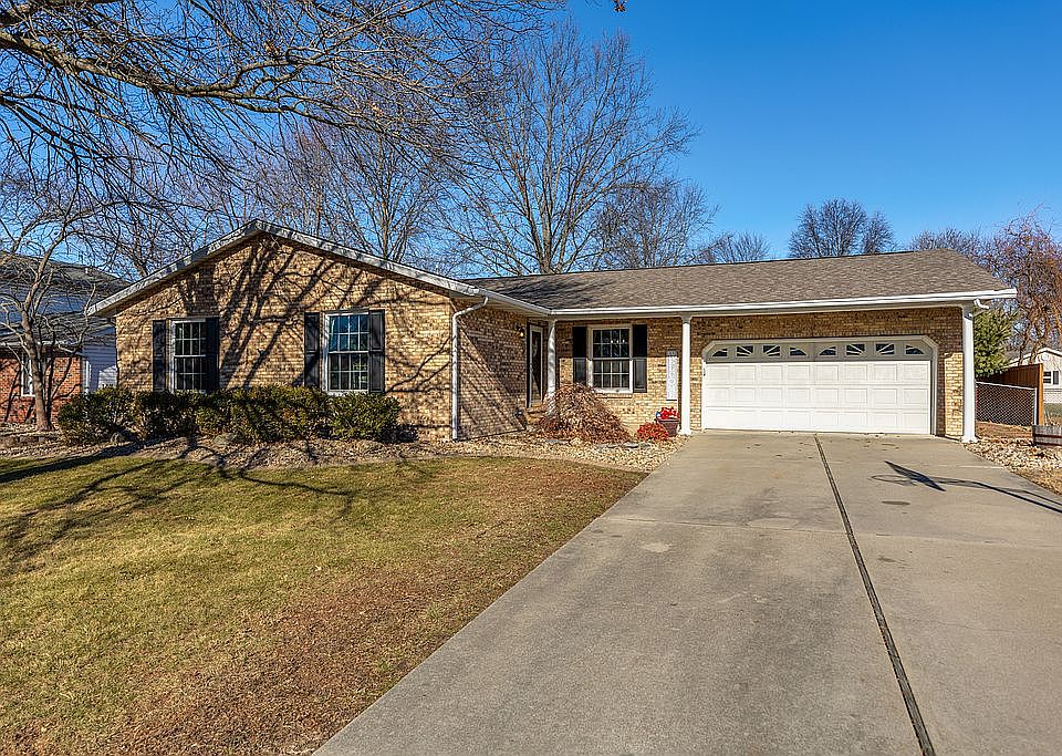 1st image of 105 Woods Mill Dr