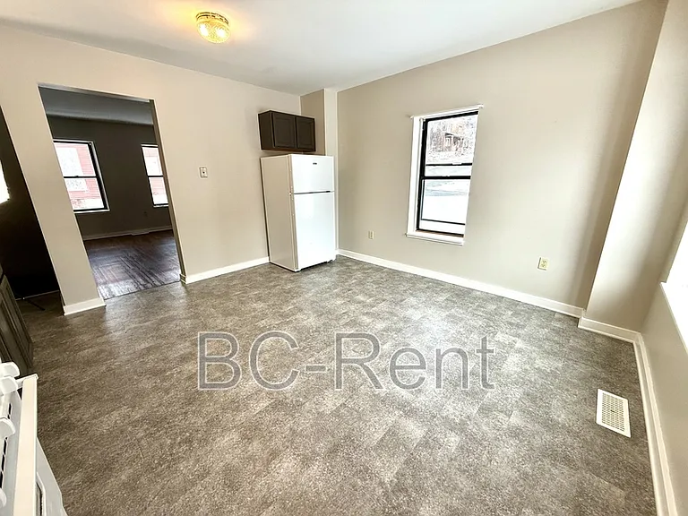 400 Beaver Ave — Photo 3