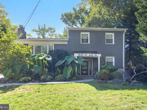 3666 Vacation Ln, Arlington, VA 22207