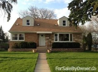 9100 27th St, Brookfield, IL 60513