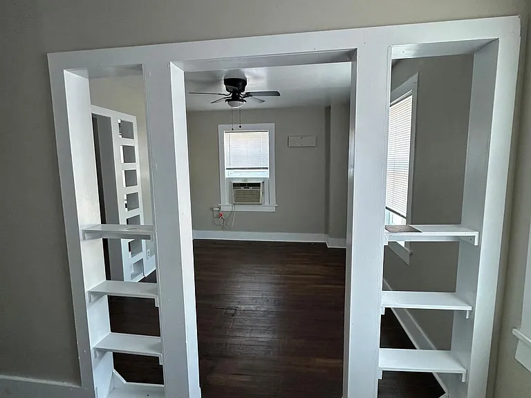 101 E Benton St #302 — Photo 11