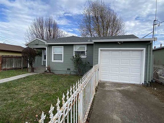 3rd image of 3060 11th St