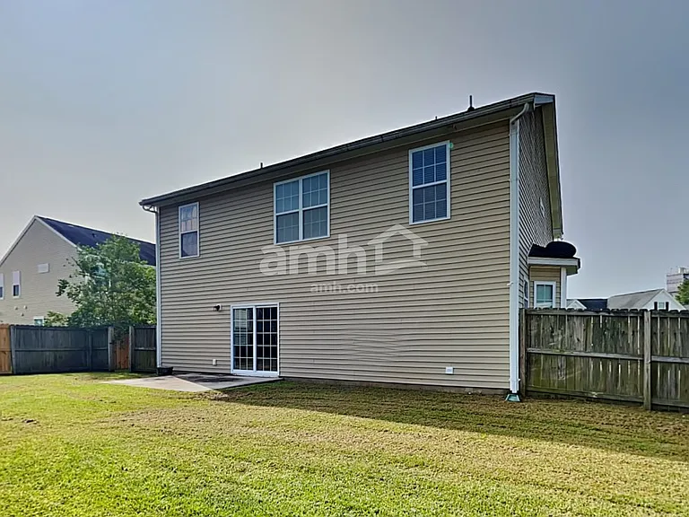 7778 Discovery Rd — Photo 23