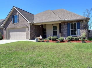 26838 Elmcrest Dr, Denham Springs, LA 70726