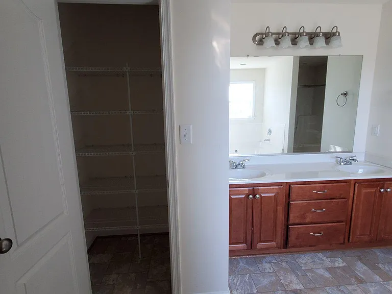 233 Kanter Dr — Photo 20