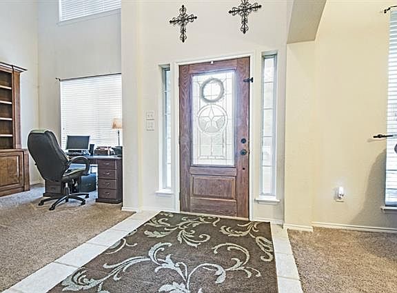 3rd image of 7717 Parkwood Plaza Dr