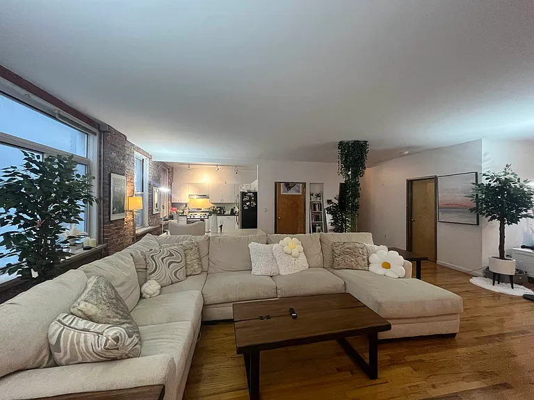 425 Keap St #4A — Photo 24