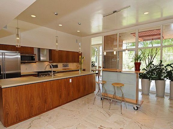 2nd image of 4111 E San Miguel Ave