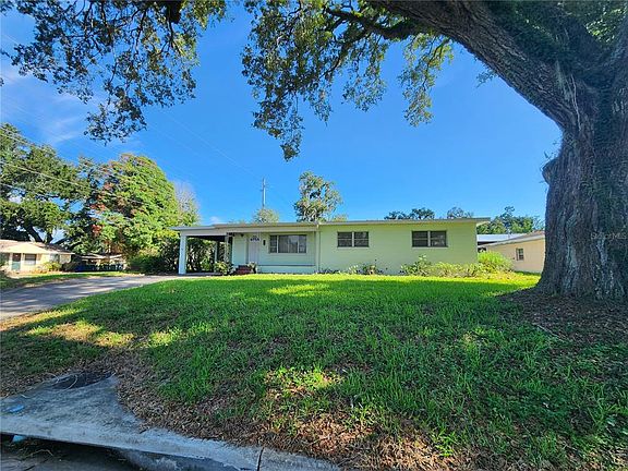 2nd image of 725 Louise Dr