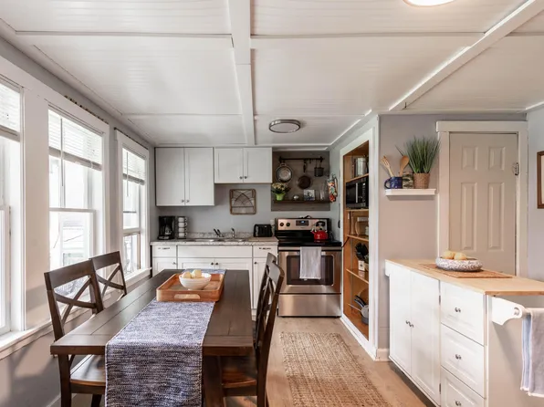 22 Morse Street, Freeport, ME 04032