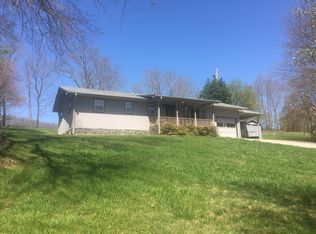 886 Cat Creek Rd, Franklin, NC 28734