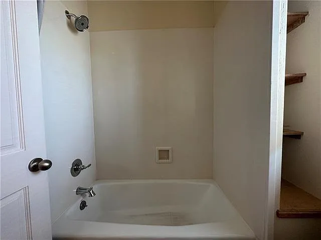 929 Lowerline St #B — Photo 12