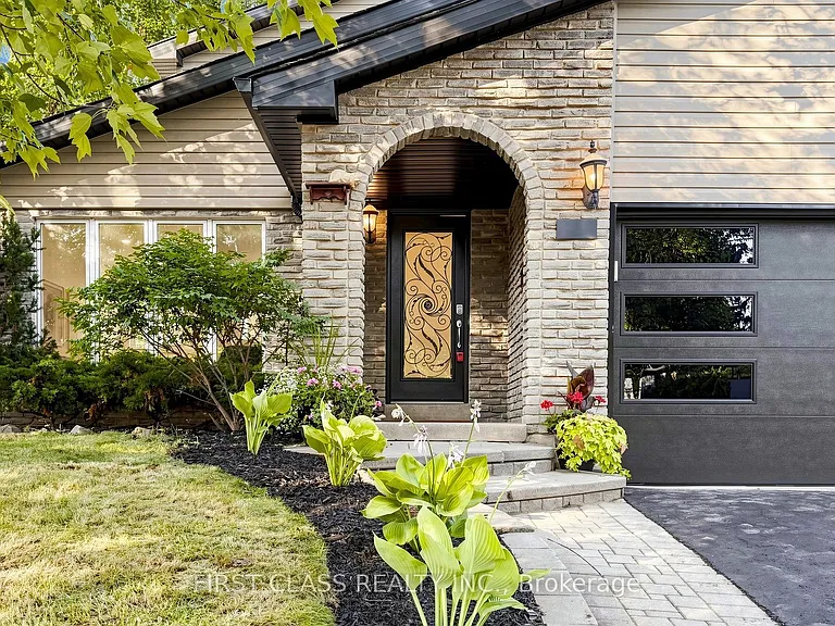 2337 Devon Rd — Photo 3