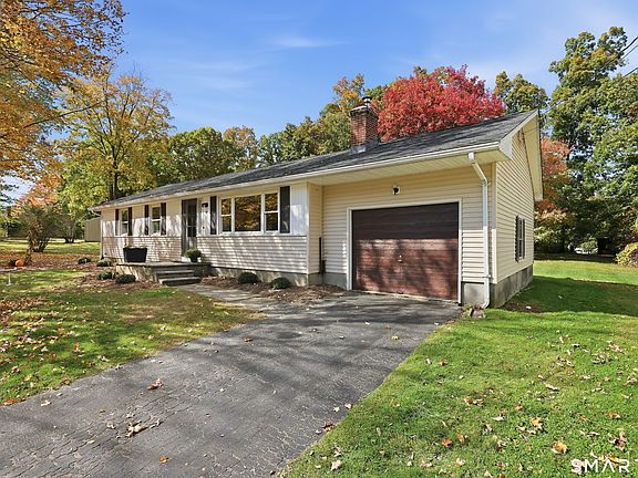 2nd image of 18 Clearview Drive