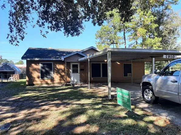3910 Baldwin St, Beaumont, TX 77703