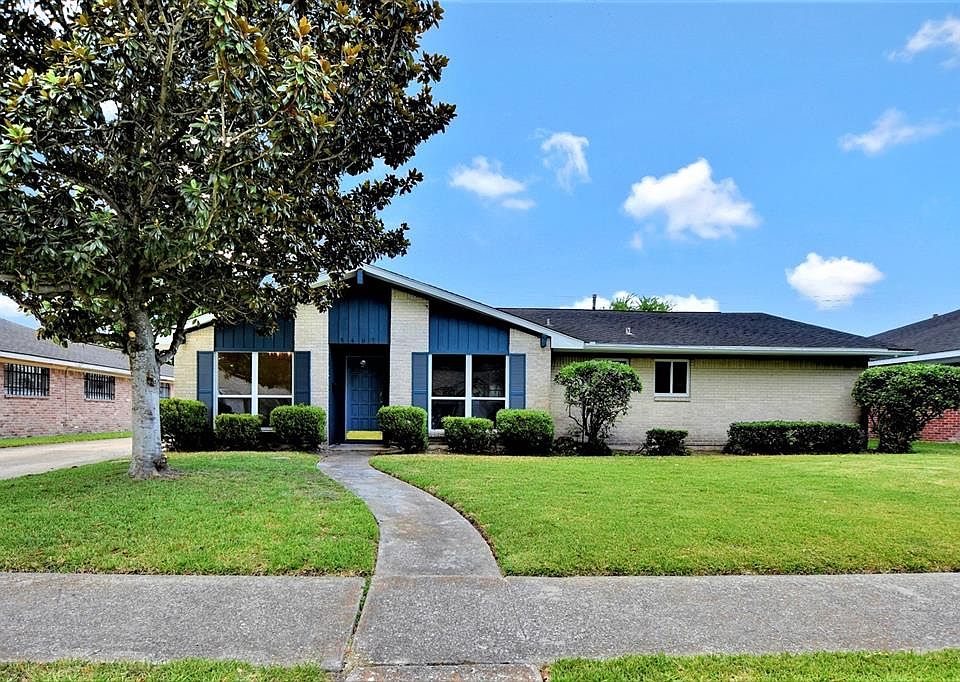 1st image of 8407 Twin Hills Dr