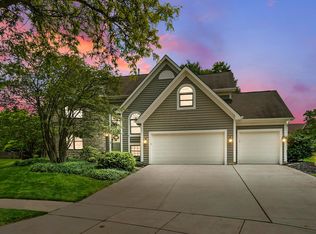 800 Graylock Ct, Galloway, OH 43119