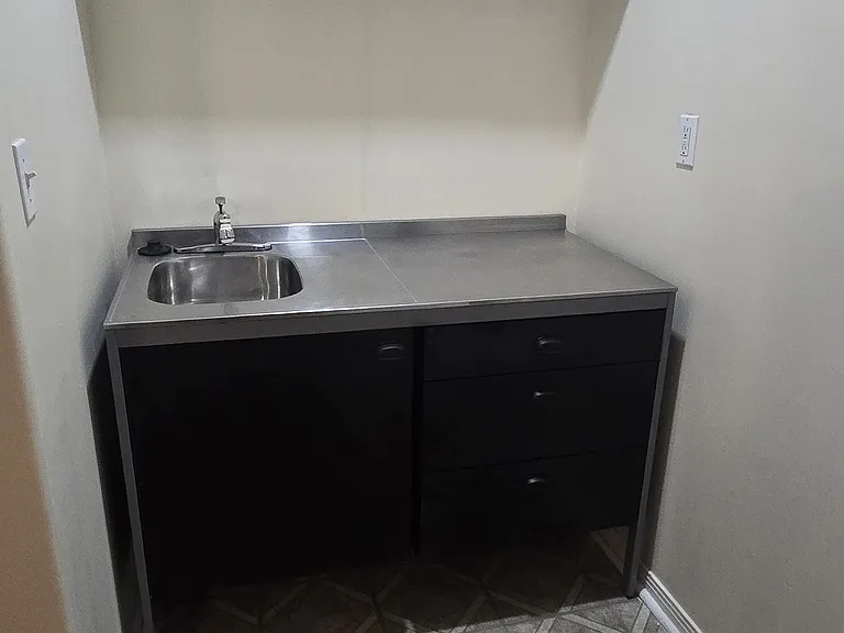 6212 Zelzah Ave — Photo 9