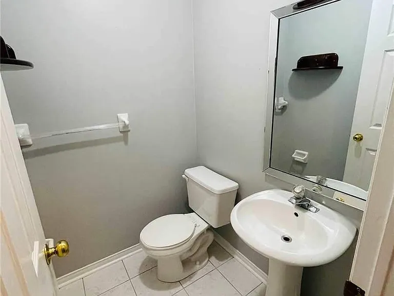 6863 Apex Ct — Photo 8