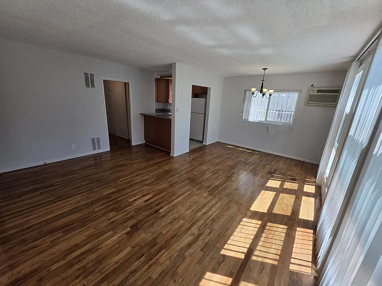 1732 N Harvard Blvd #106 — Photo 23