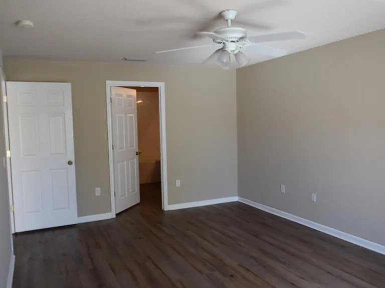 458 Fitzsimmons St SW — Photo 11